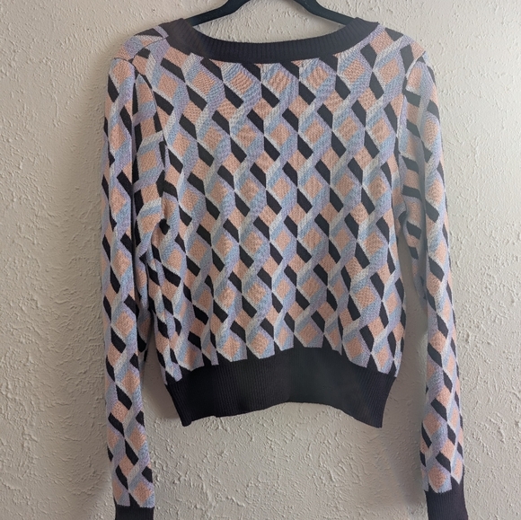Forever 21 Patterned V-Neck Sweater - Picture 3 of 6